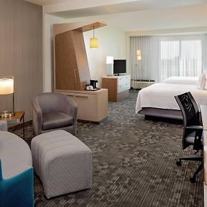 Queen Suite Mobility or hearing accessible