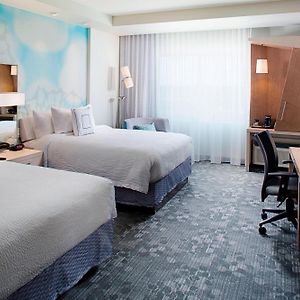 Queen Room Hearing Accesible